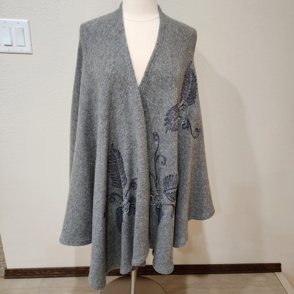 Italian Wool Blend Embroidered Wrap Shawl Poncho Cape Luxury Travel One Size